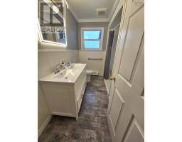 8 Stacey Avenue, North Sydney, NS B2A3P4 Photo 16
