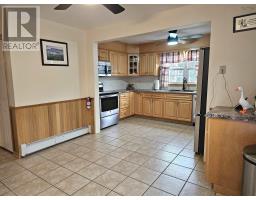 2pc Bathroom - 8 Stacey Avenue, North Sydney, NS B2A3P4 Photo 8