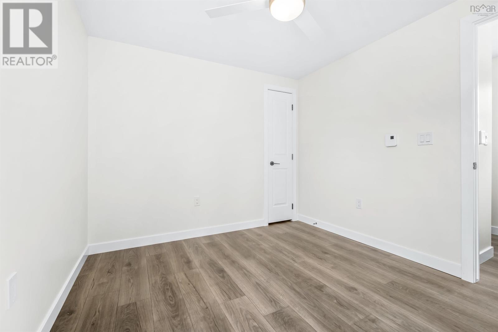 80 Conway Drive - Image 28