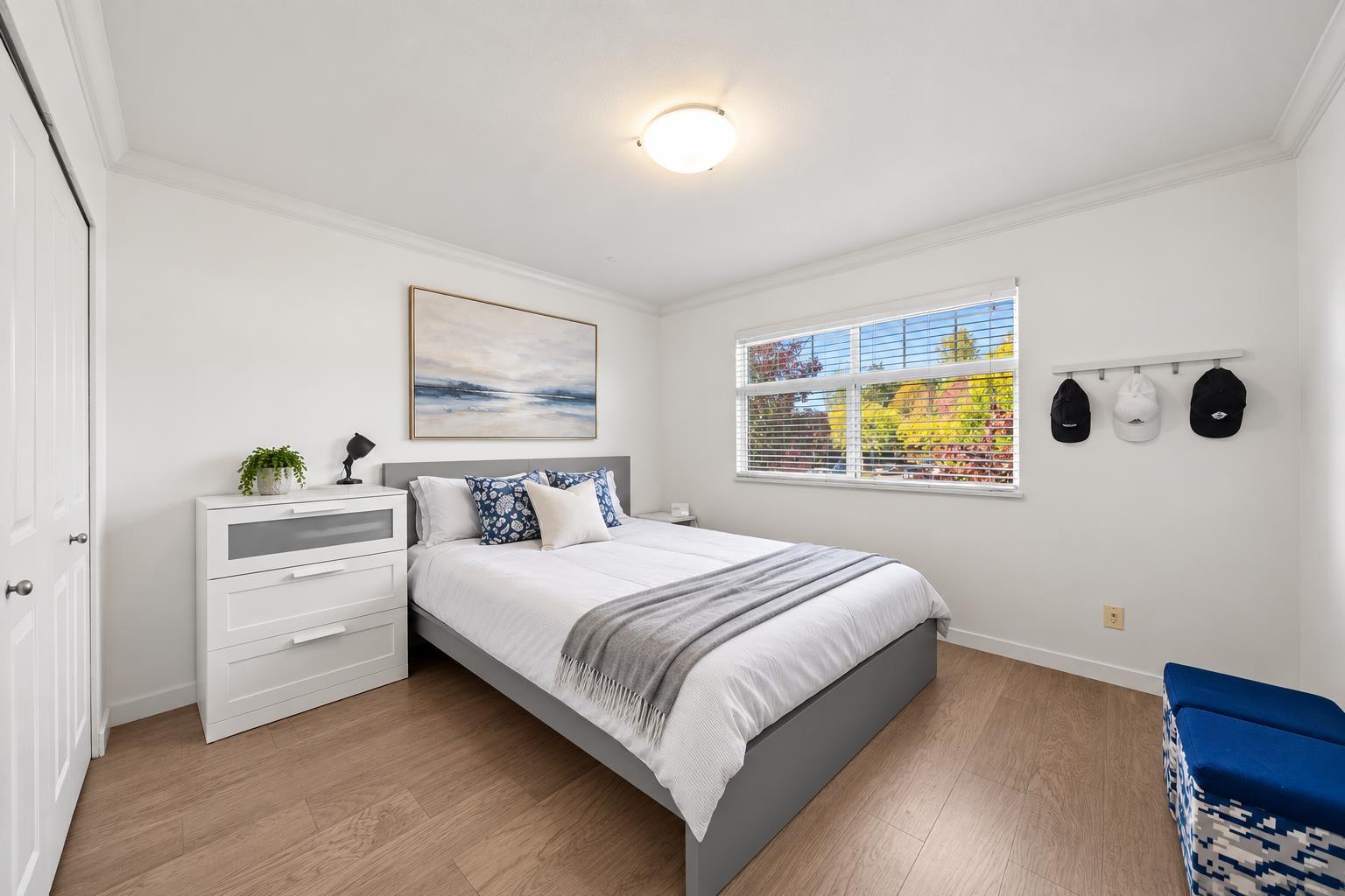 Photo of 14938 59 AVENUE 25