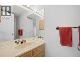 Bedroom - 248, 20 Midpark Crescent Se, Calgary, AB T2X1P3 Photo 10