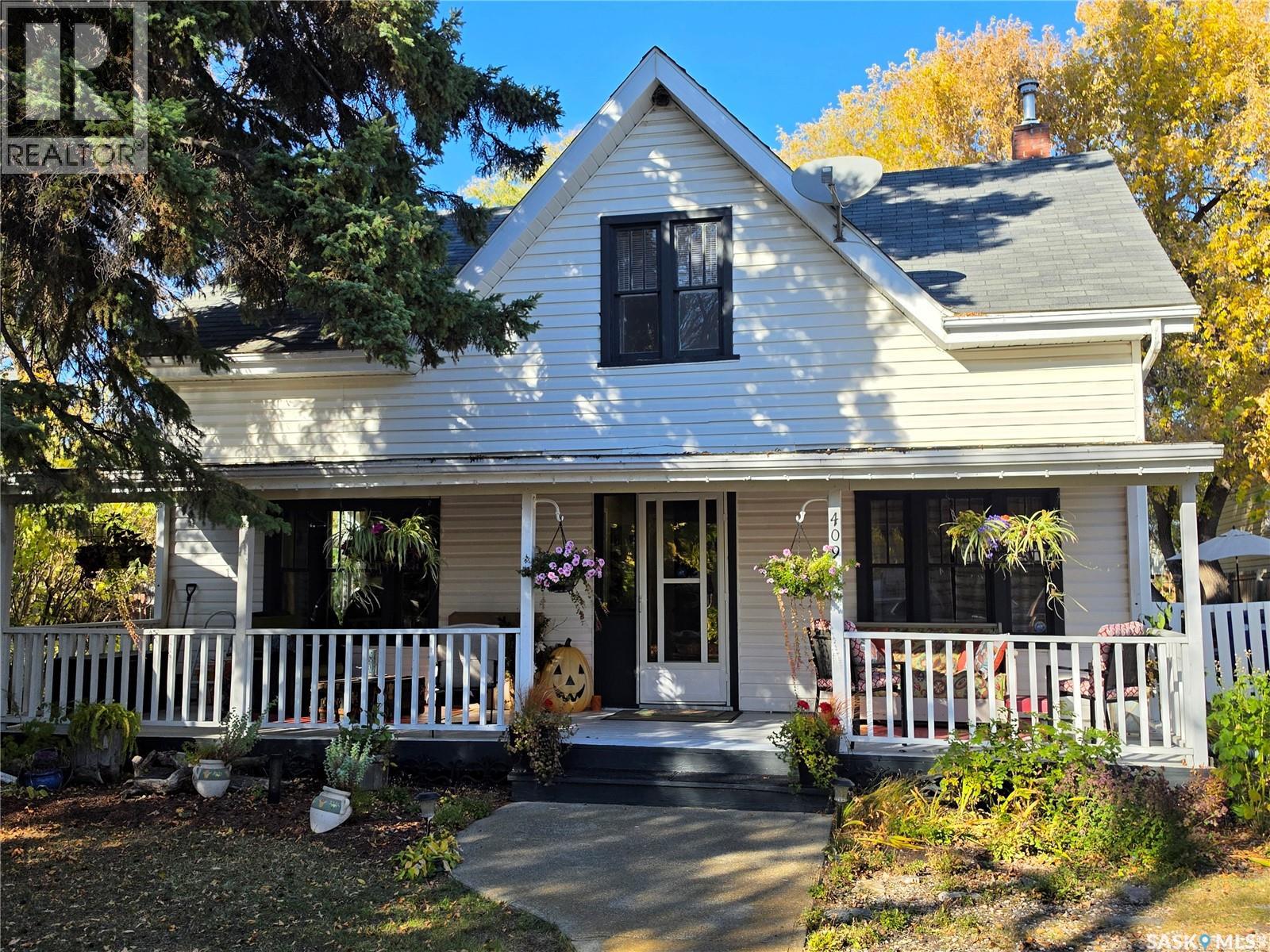 409 3rd AVENUE W - 1