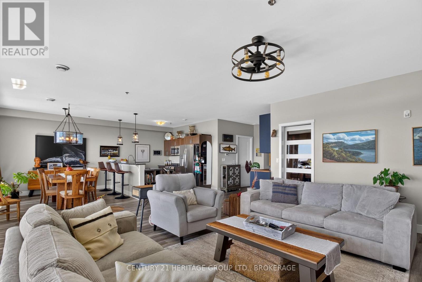 #409 130 WATER STREET - 10