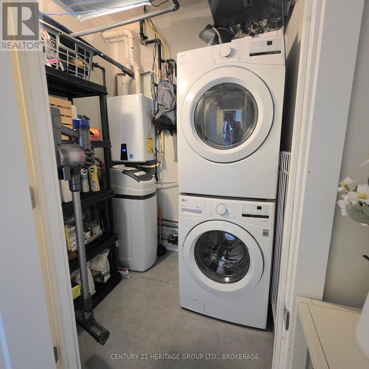 #409 130 WATER STREET - Image 29