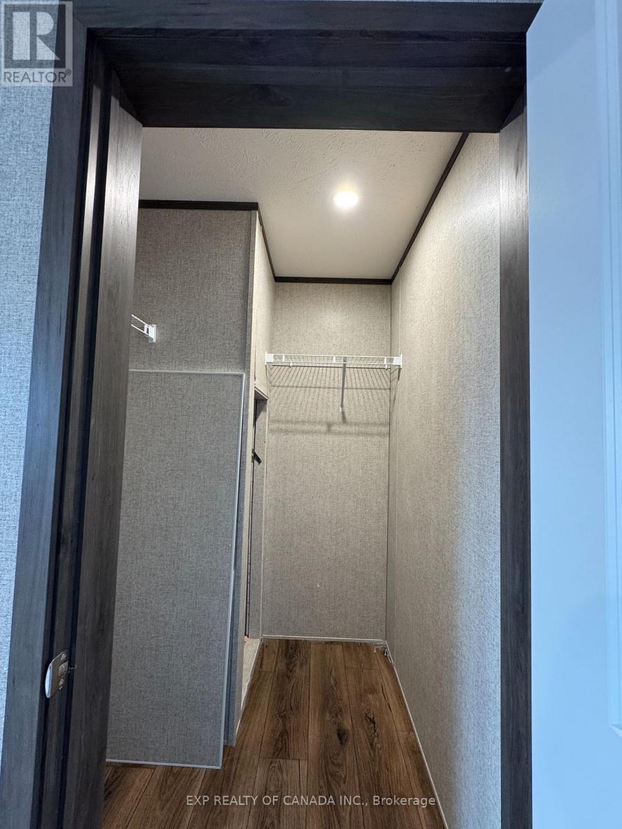 190 REMI CRESCENT - 7