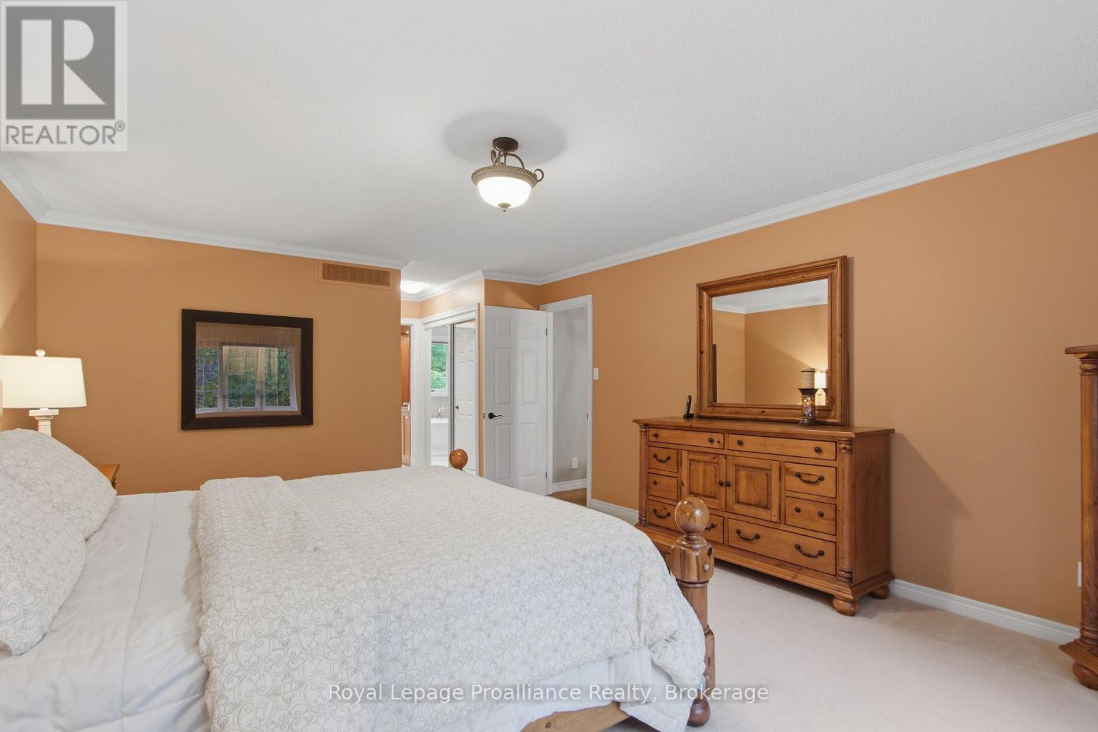 27 HASTINGS PARK DRIVE - 32
