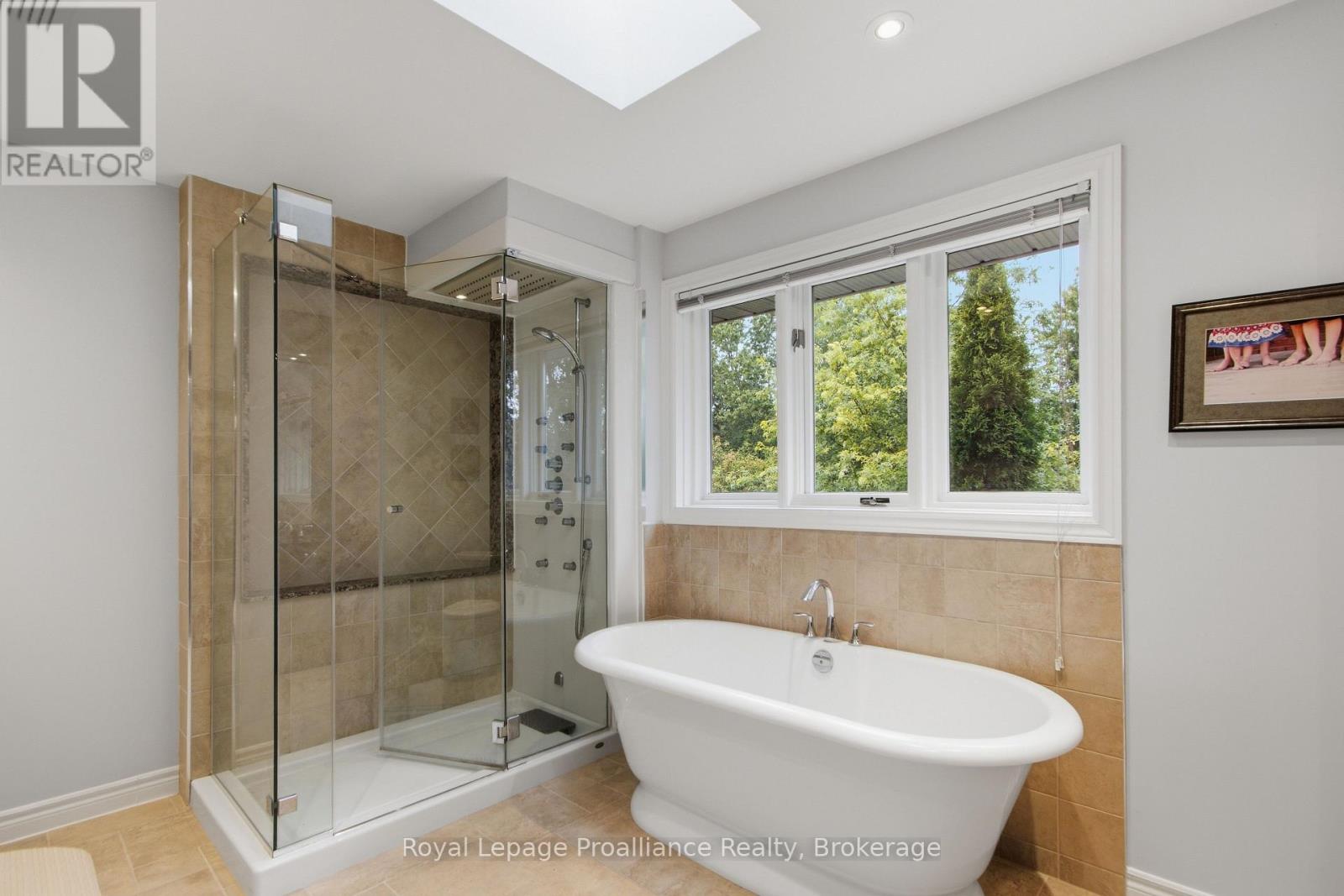 27 Hastings Park Drive, Belleville, ON photo 34