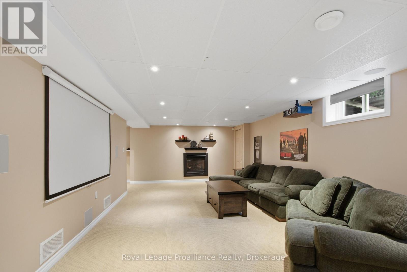 27 Hastings Park Drive, Belleville, ON photo 40