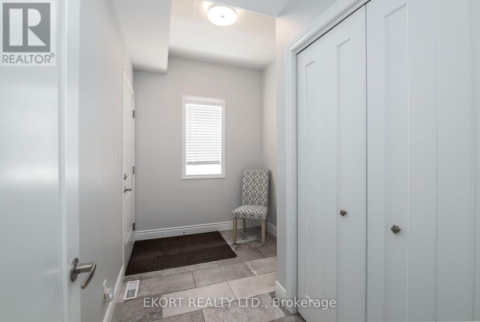 61 HAMPTON RIDGE DRIVE - 15
