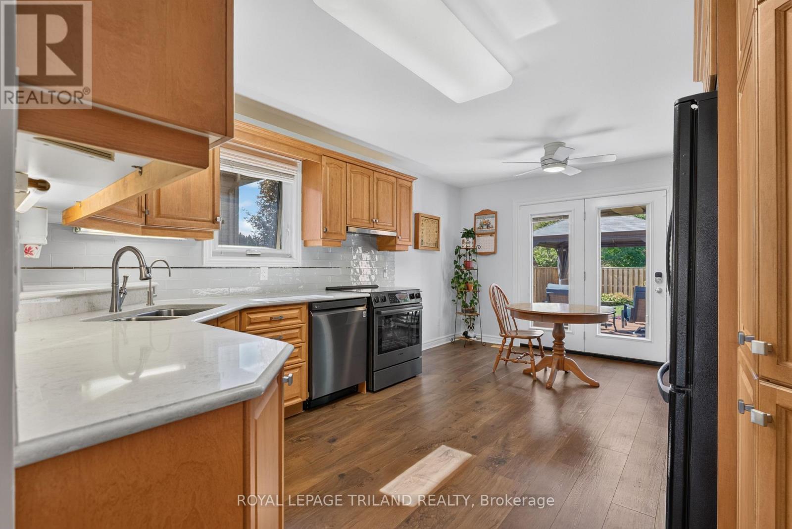 45 PARKVIEW DRIVE - 13