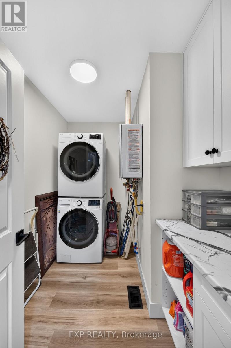 481 GOLD STREET - Image 13