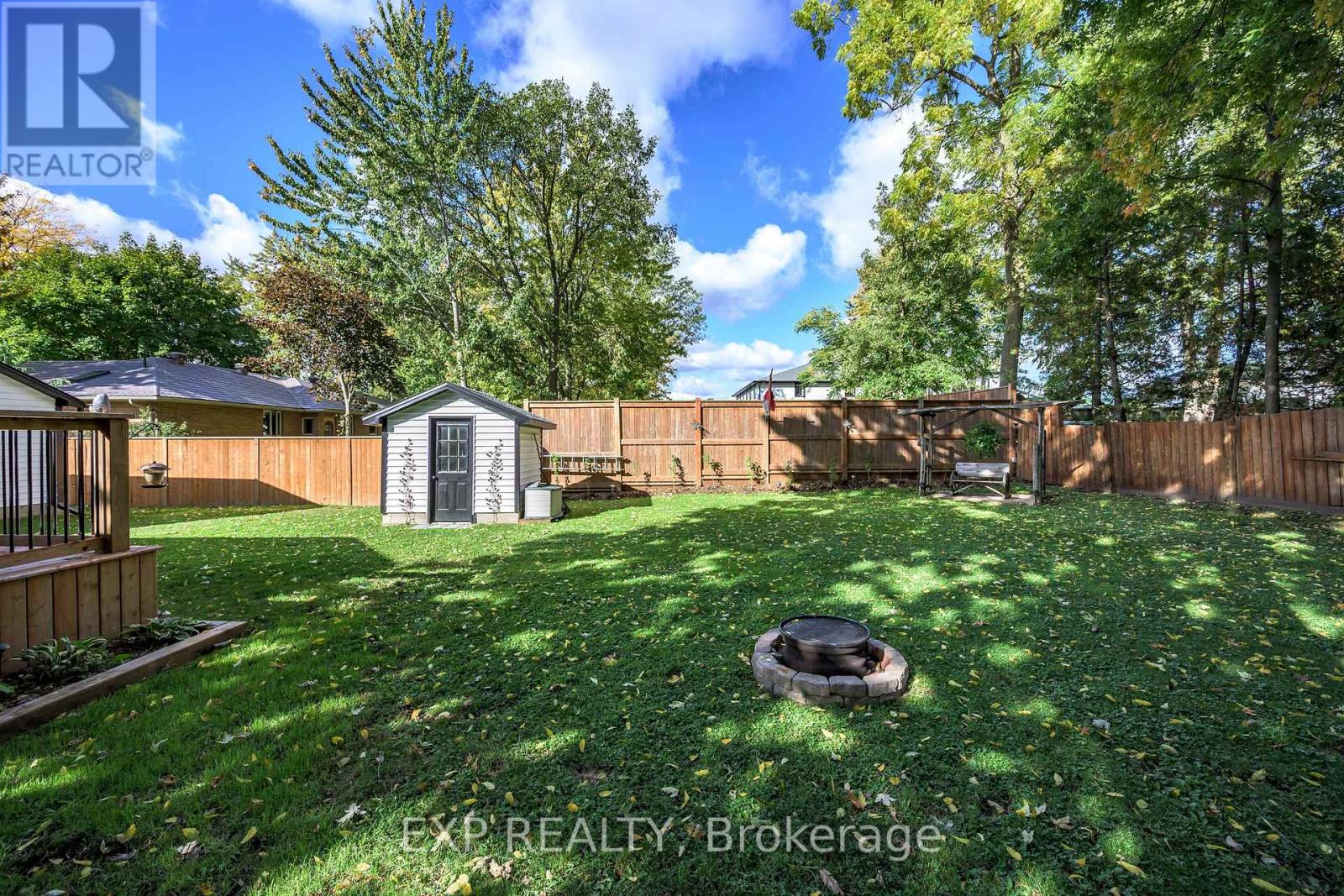 481 GOLD STREET - Image 30