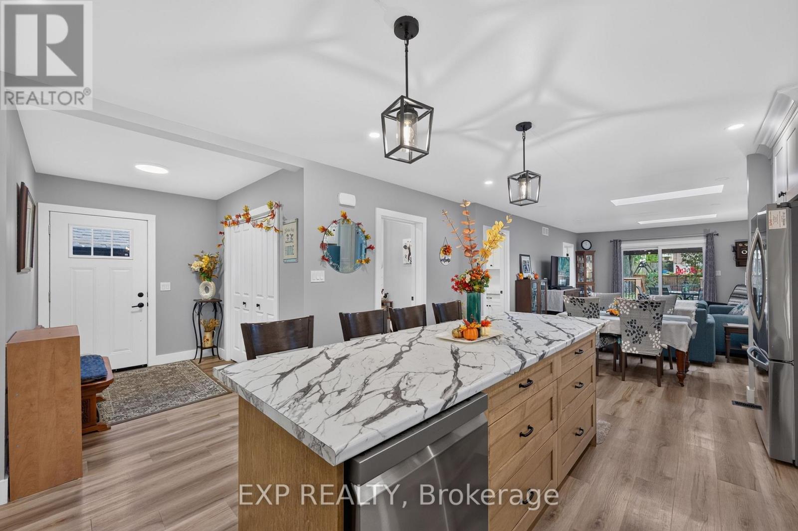 481 GOLD STREET - Image 8