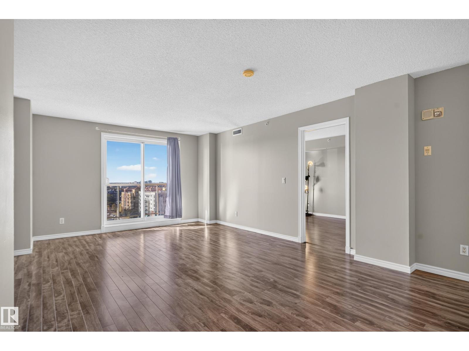 #1106 10909 103 AV NW - 9