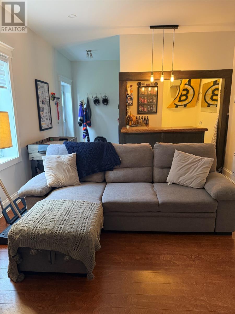 2A Riverside Drive - 22