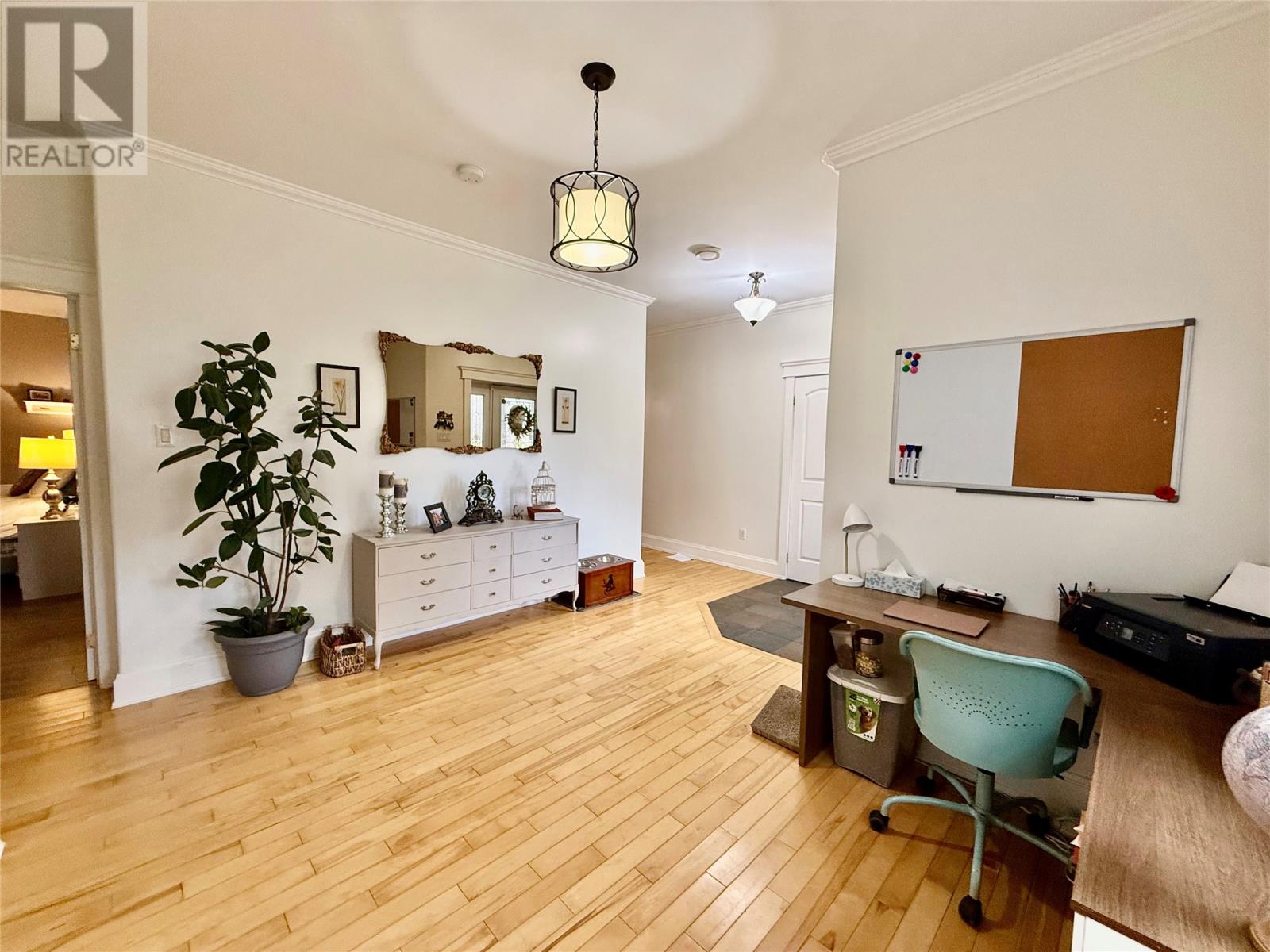 2A Riverside Drive - 7
