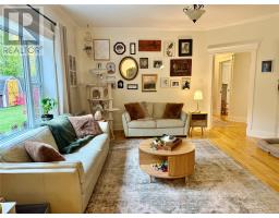 2A Riverside Drive thumbnail 10