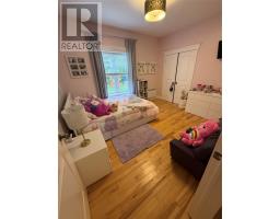 2A Riverside Drive thumbnail 21