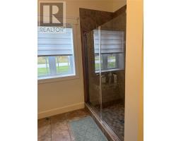 2A Riverside Drive thumbnail 27