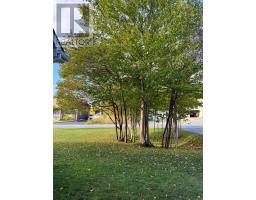 2A Riverside Drive thumbnail 35