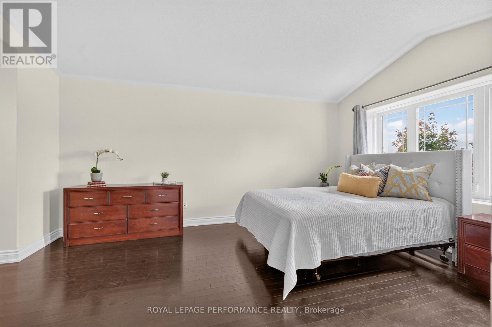 149 TOPAZE CRESCENT - Image 23