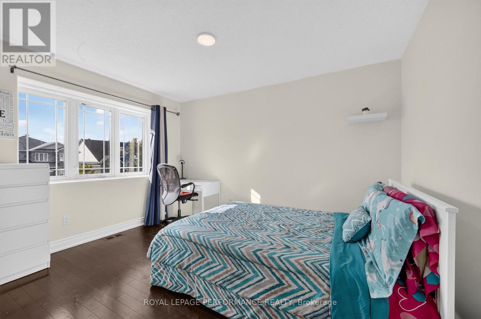 149 TOPAZE CRESCENT - Image 28