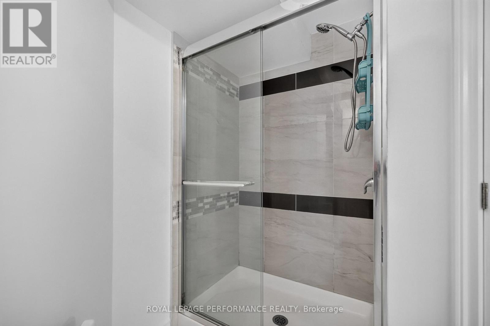 149 TOPAZE CRESCENT - Image 45