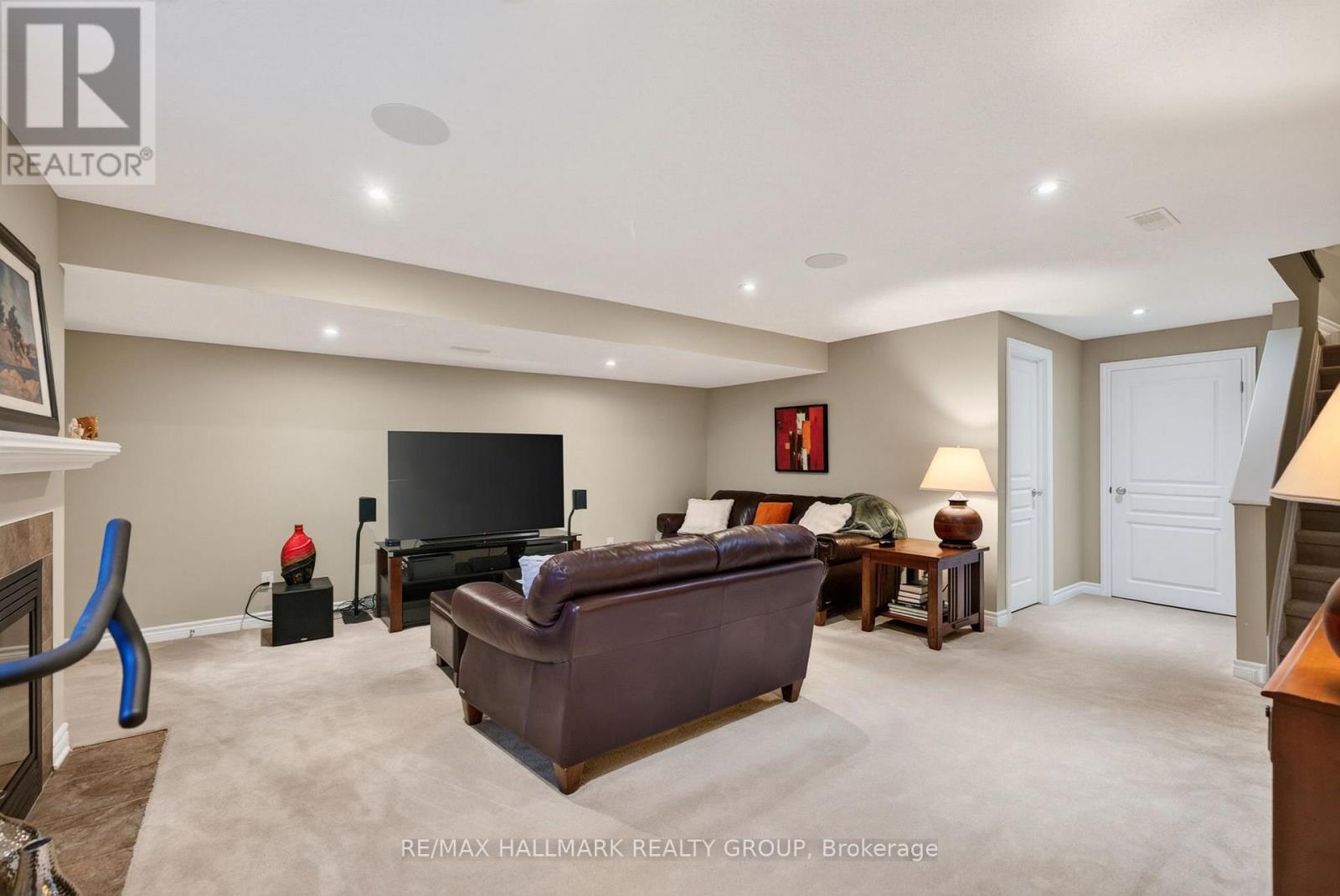 304 CELTIC RIDGE CRESCENT - 32