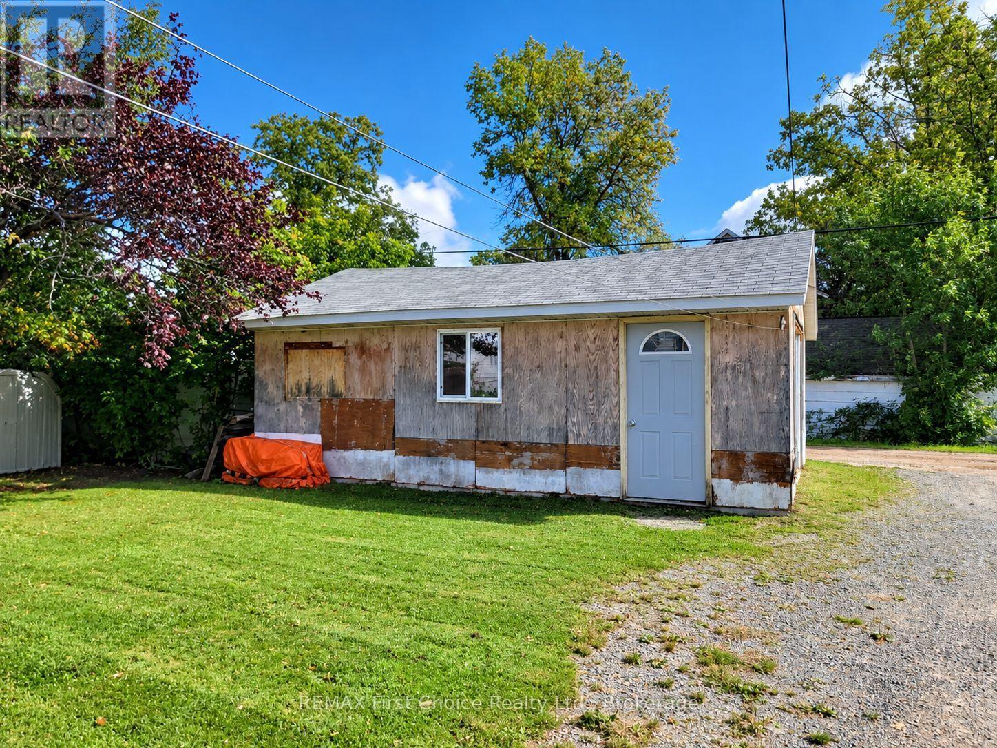 216 SECOND STREET - 15