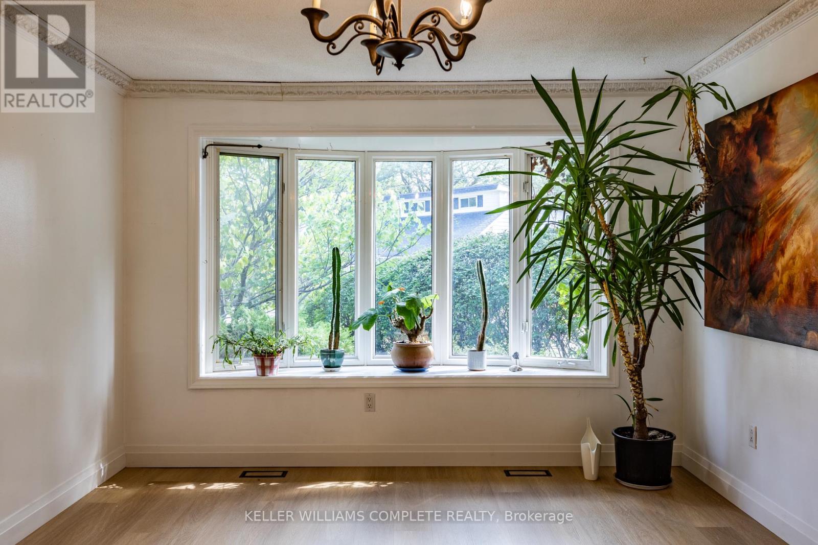9 GLEN AVENUE - Image 22