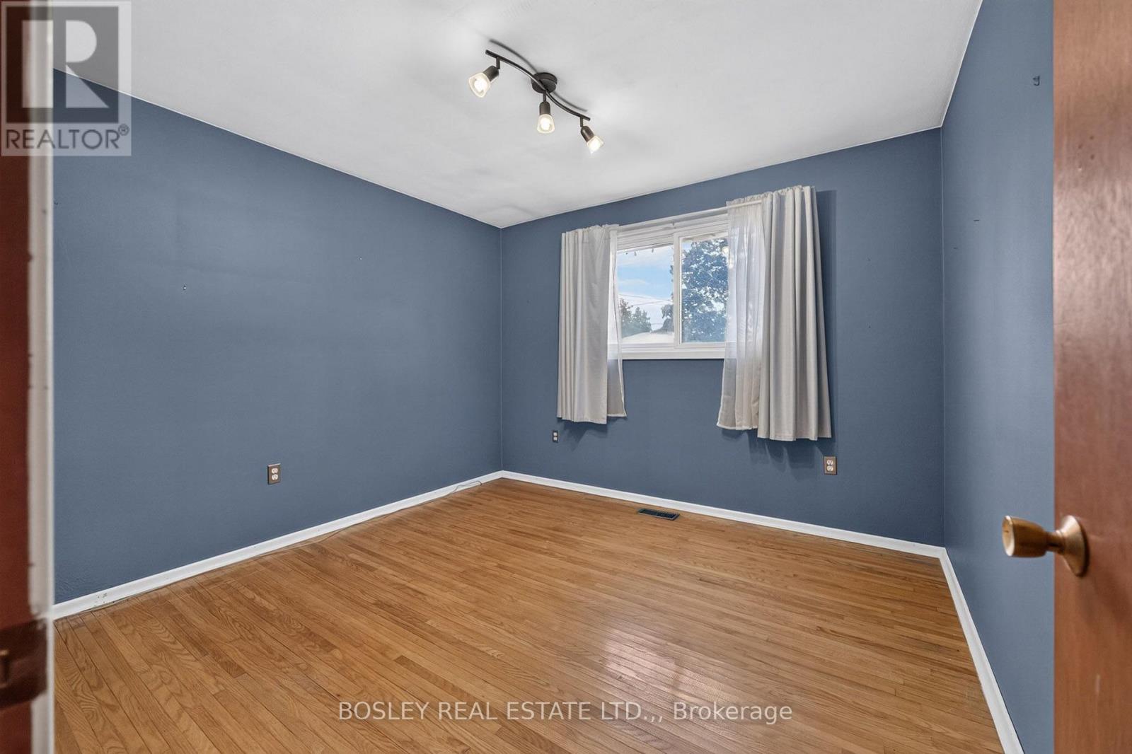 4452 DORCHESTER ROAD - Image 10