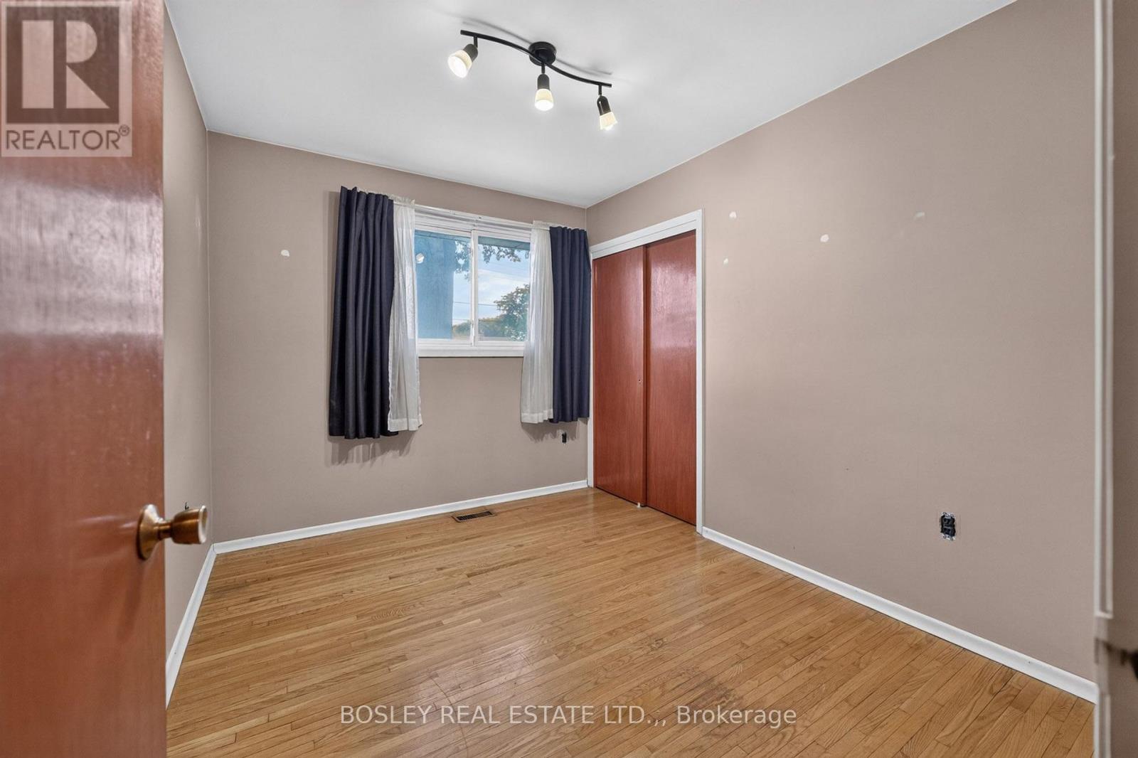 4452 DORCHESTER ROAD - 11