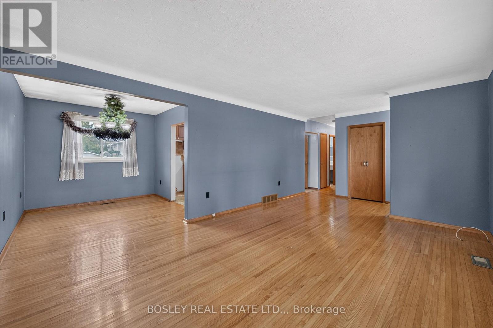 4452 DORCHESTER ROAD - 5