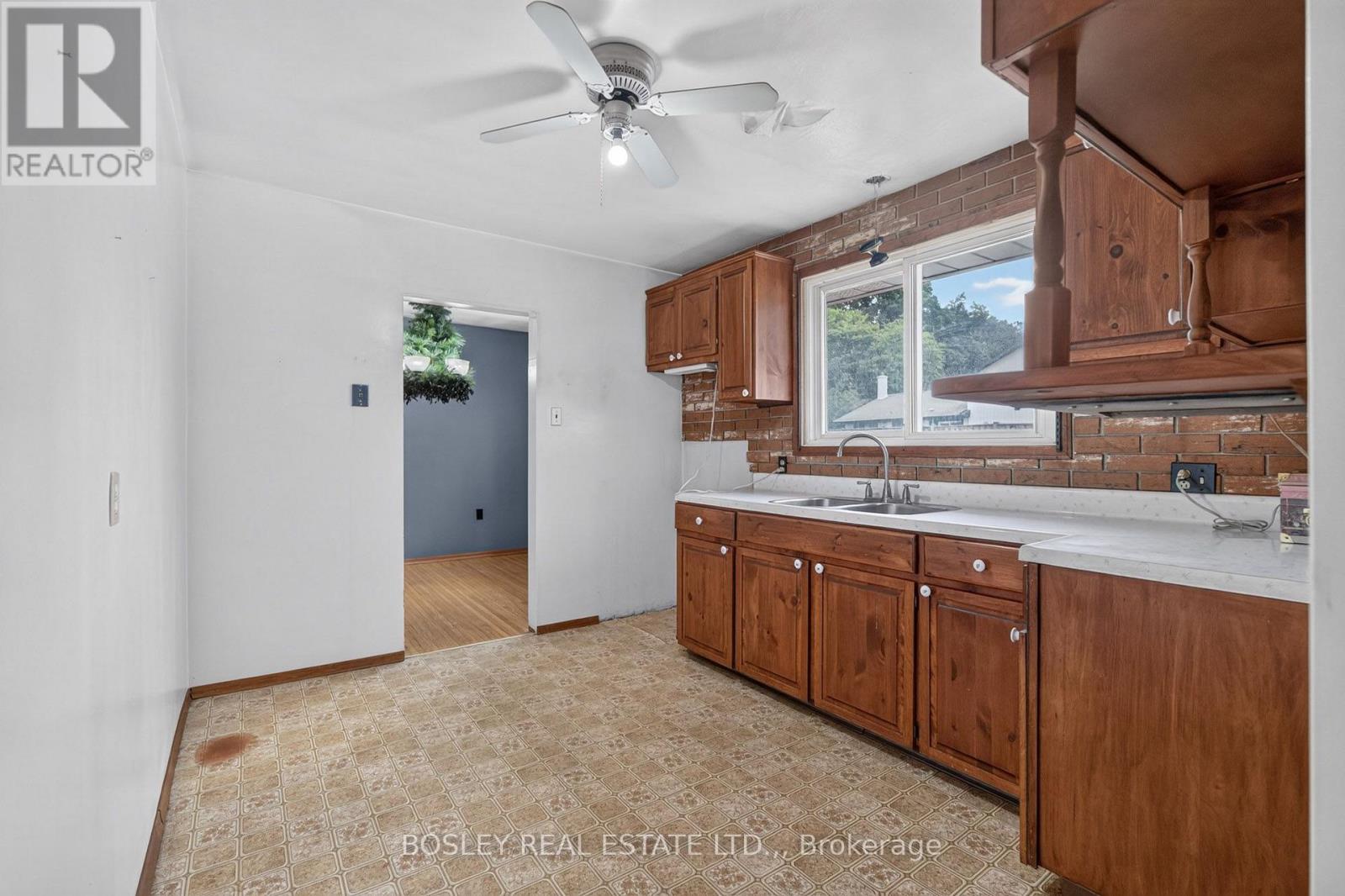 4452 DORCHESTER ROAD - Image 8