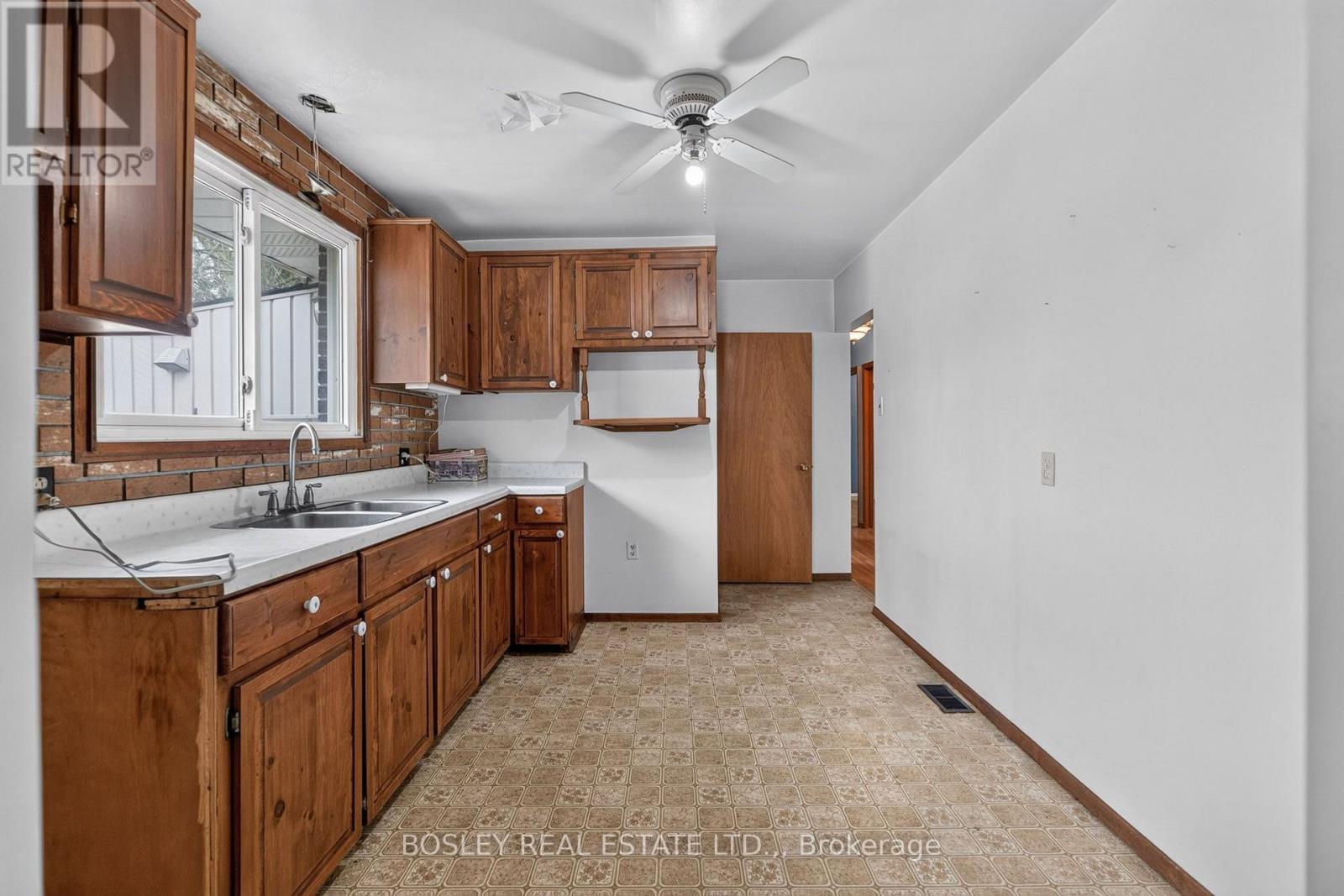 4452 DORCHESTER ROAD - Image 9