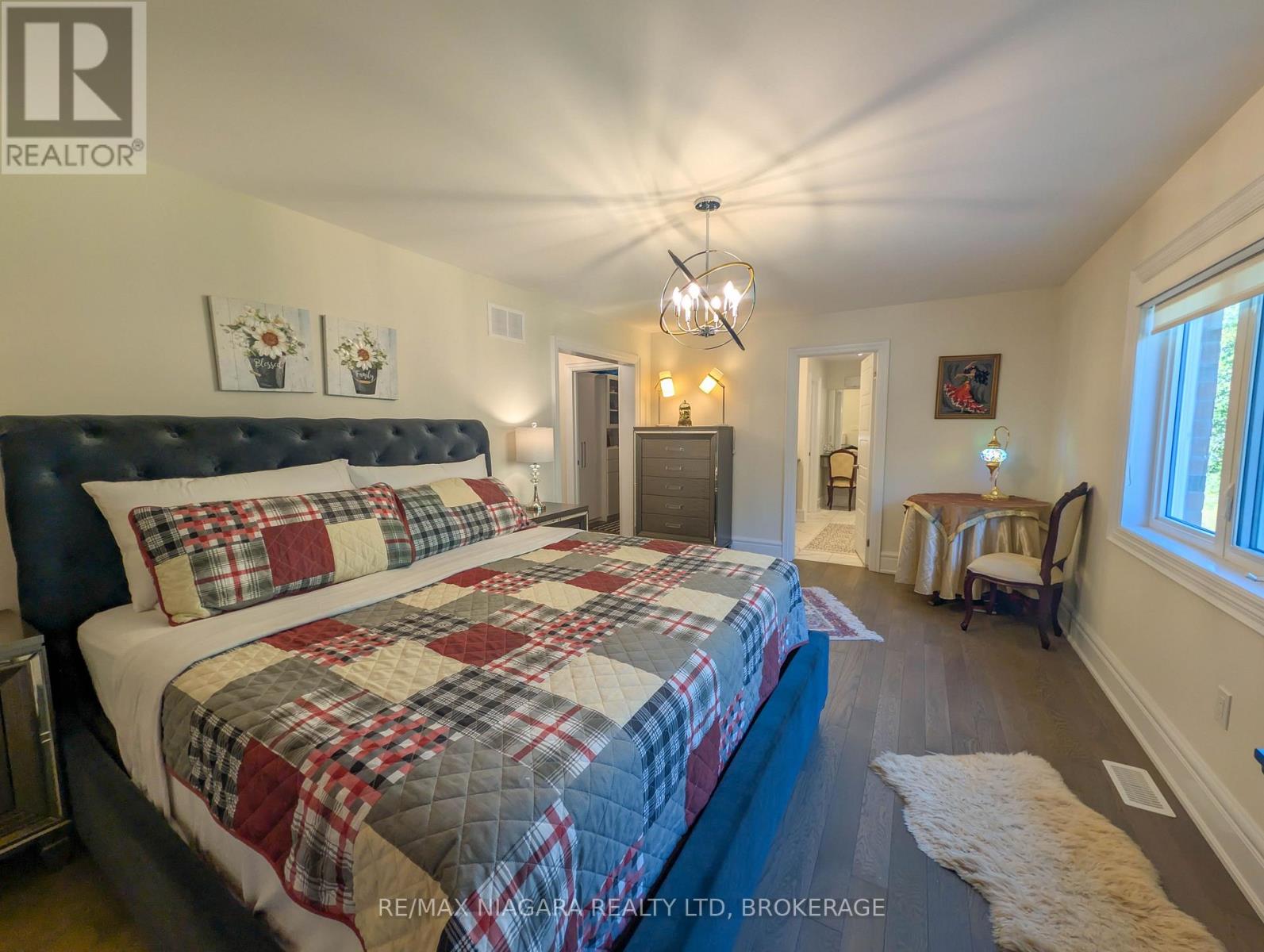 7868 Odell Crescent — photo 29