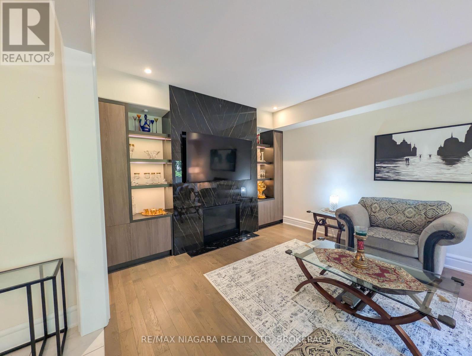 7868 Odell Crescent — photo 4