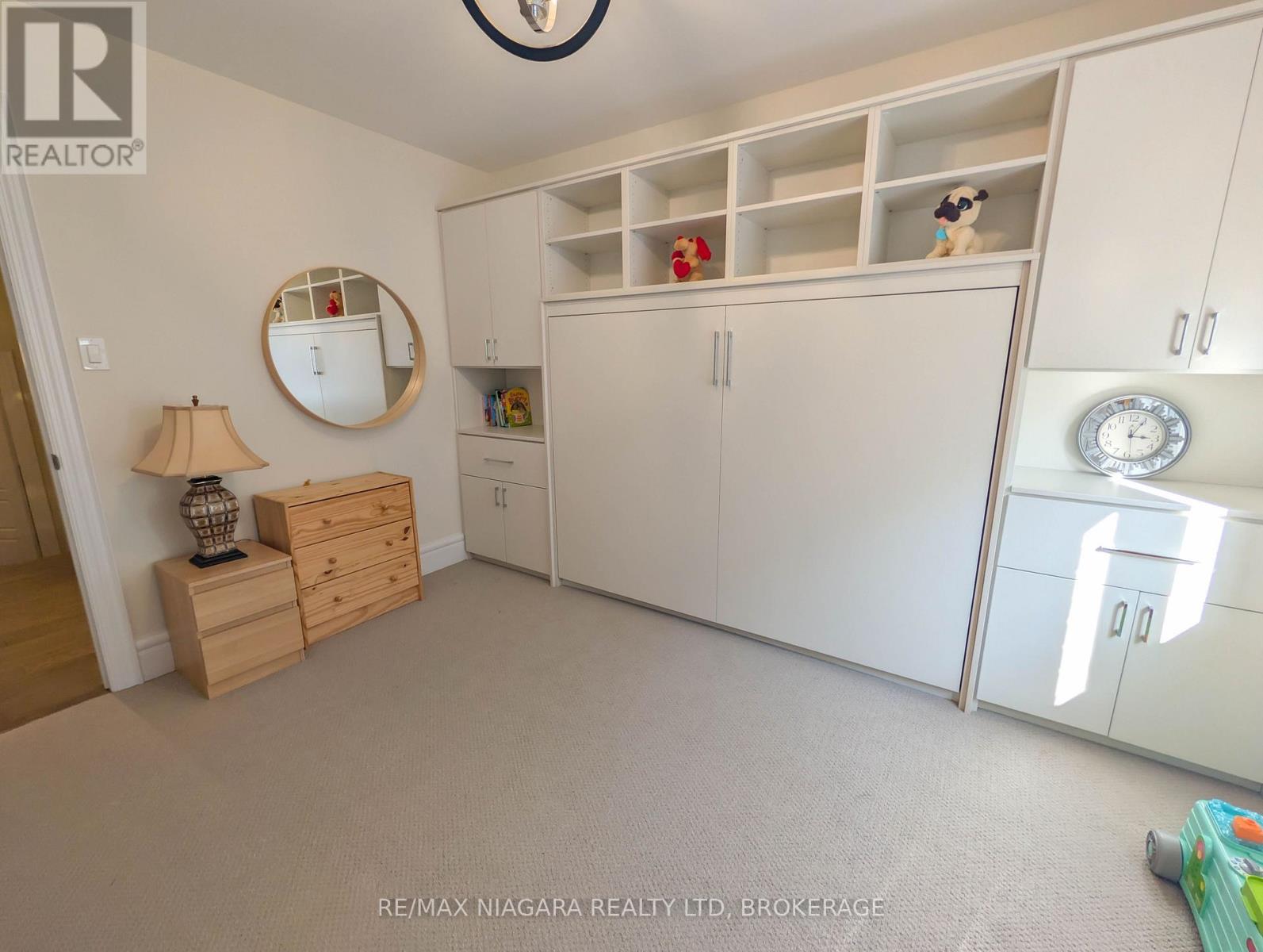 7868 Odell Crescent — photo 40