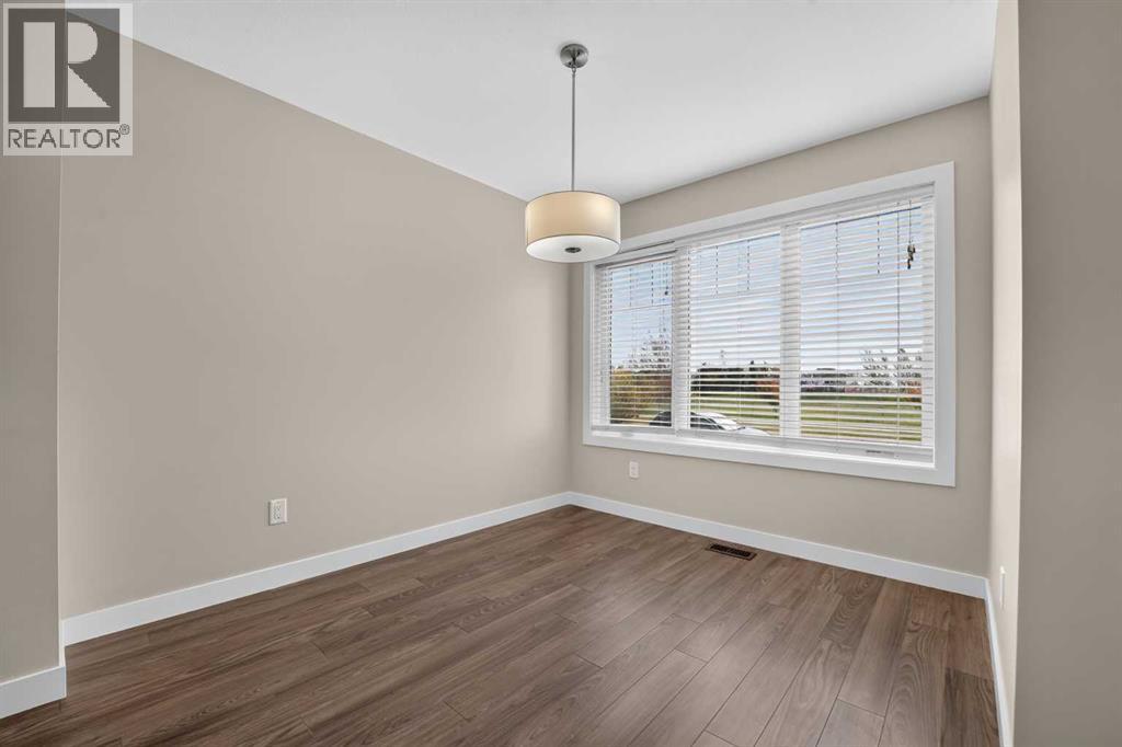 285 Coalbanks Boulevard W - 6