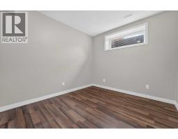 285 Coalbanks Boulevard W - photo 38