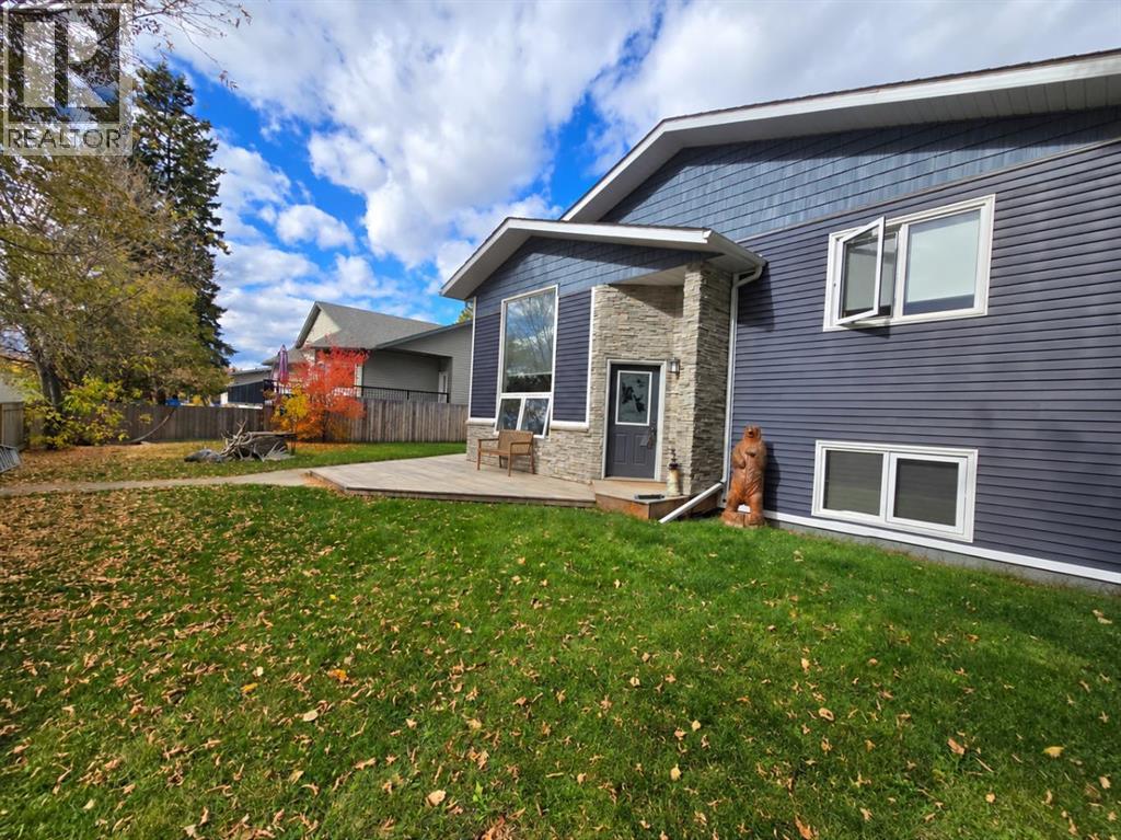 4818 16 Avenue - 2