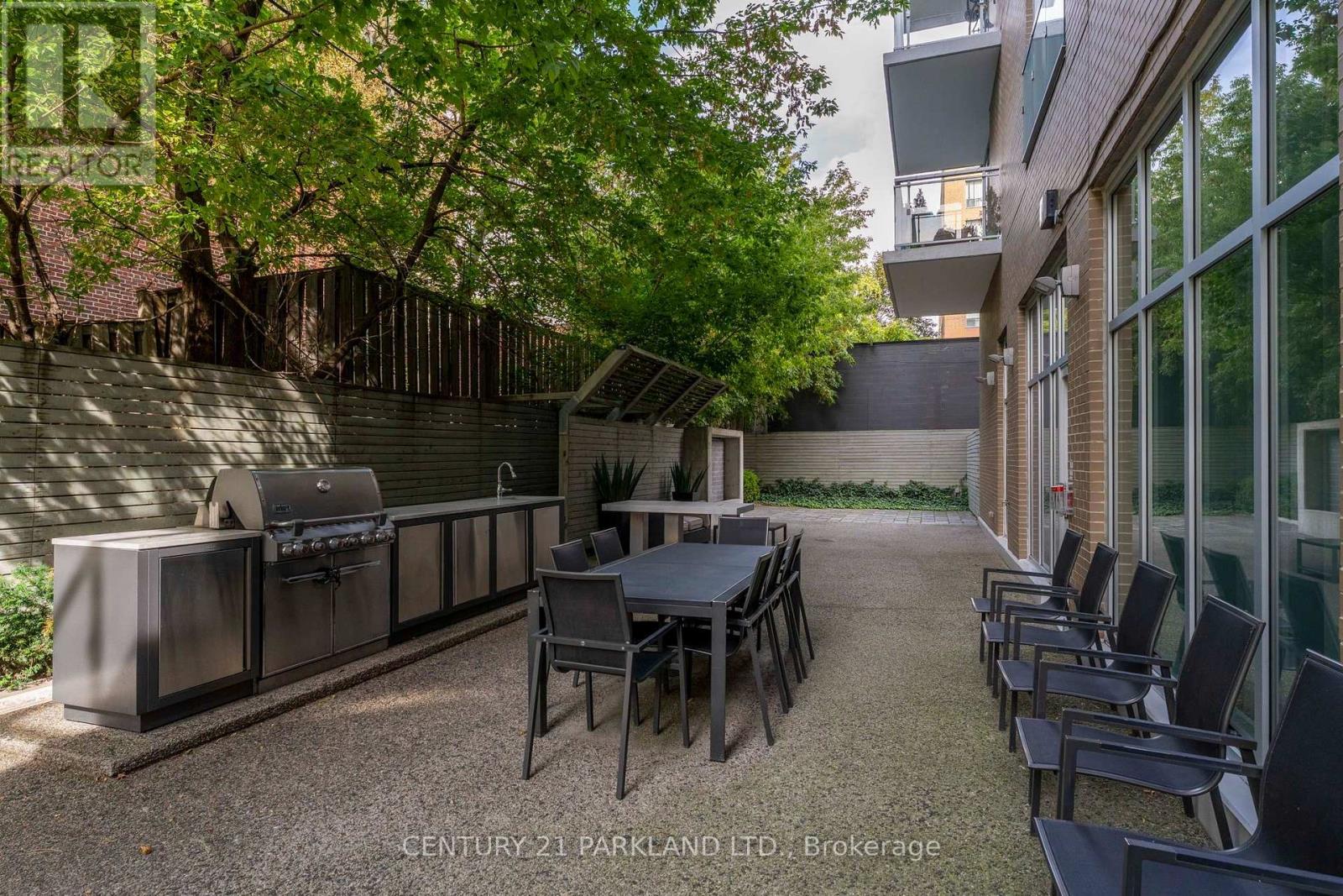 #707 68 MERTON STREET - 28
