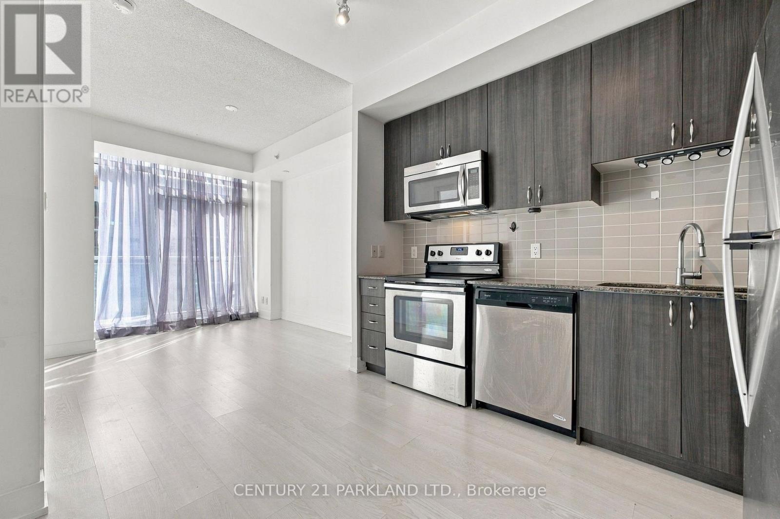 #707 68 MERTON STREET - 7