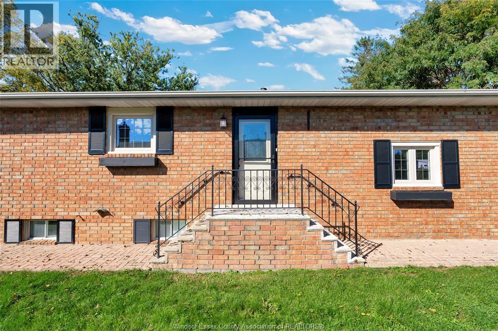 331 LESPERANCE - 32