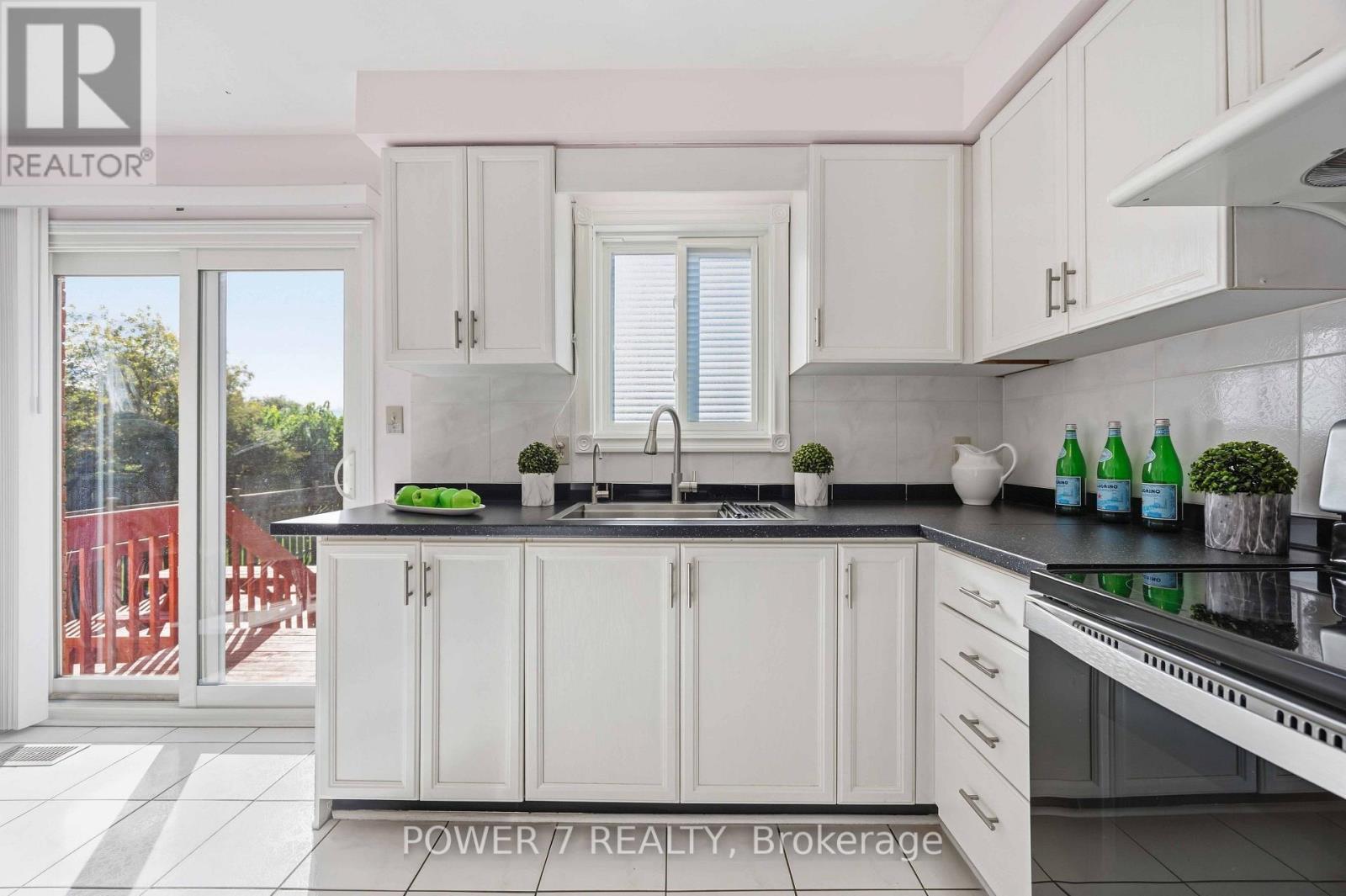 98 SULLIVAN DRIVE - 24