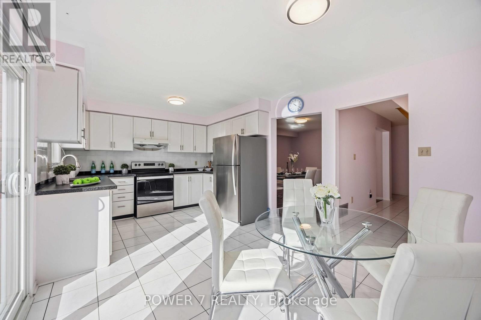 98 SULLIVAN DRIVE - 26