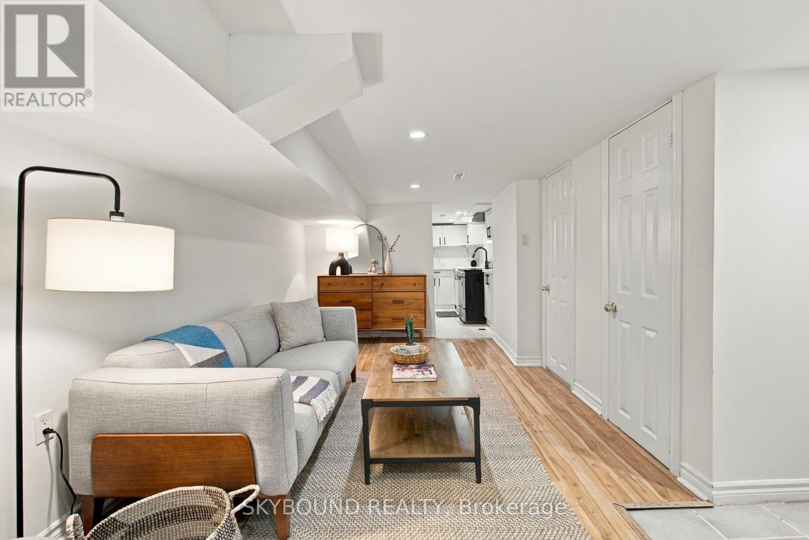 45 WESTLAKE AVENUE - 21