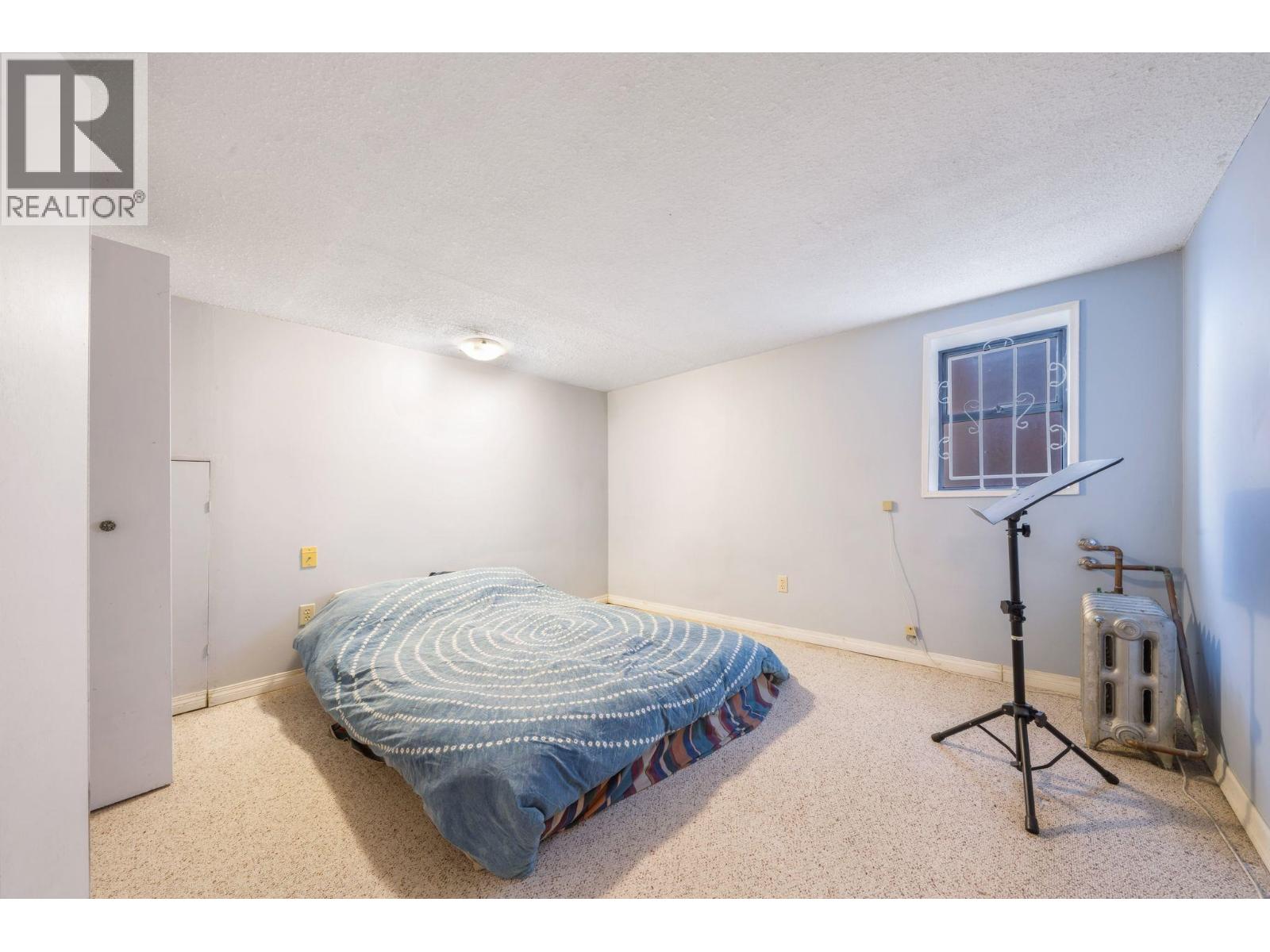 Photo of 2865 GRANT STREET 22