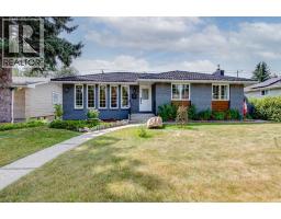179 Capri Avenue NW - photo 2