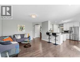 Bedroom - 107 Edgebrook Circle Nw, Calgary, AB T3A5A4 Photo 11